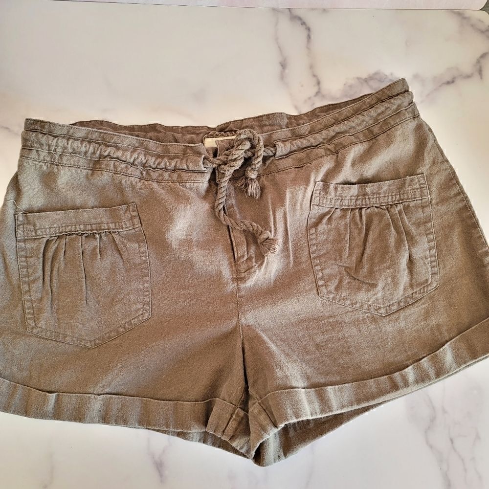I love H81 cuffed summer short shorts rope closure